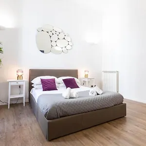 Toniolo Two Bedroom Two Bath Appartement